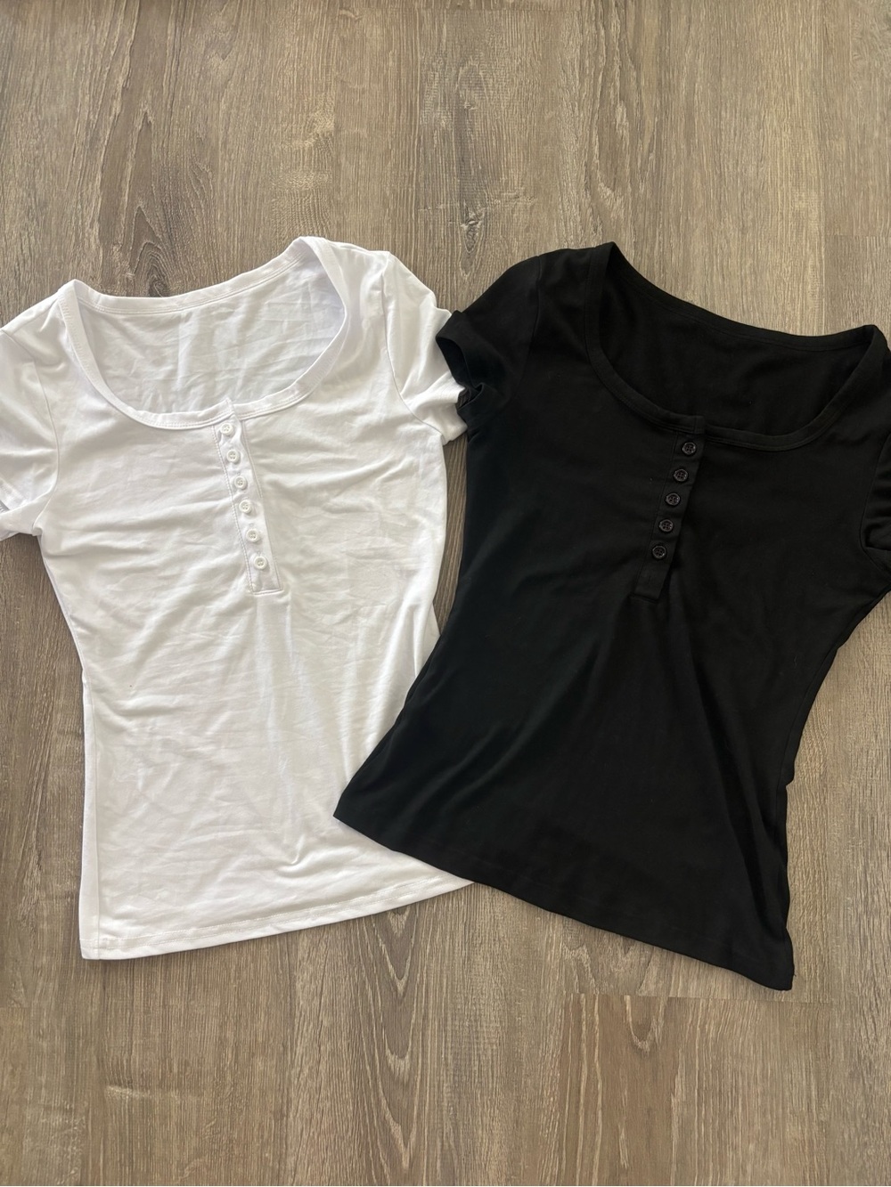 Basic Scoop Neck Button Up Shirt Bundle (S)